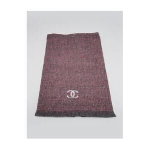 Chanel Grey Pink Cashmere Interlocking CC Metallic Thread Fringe Scarf